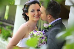 How much does a church rental cost for a wedding